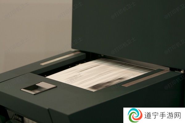 检查打印机内部部件